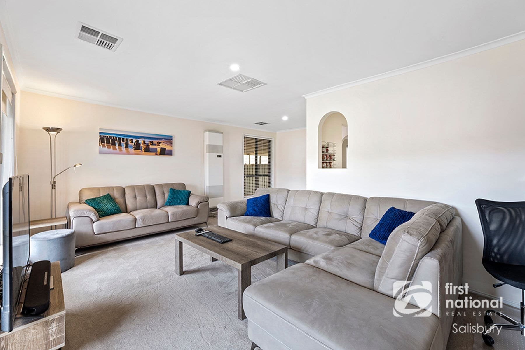 61 Horwood Road, Salisbury North SA 5108, Salisbury North - Thumbnail 2