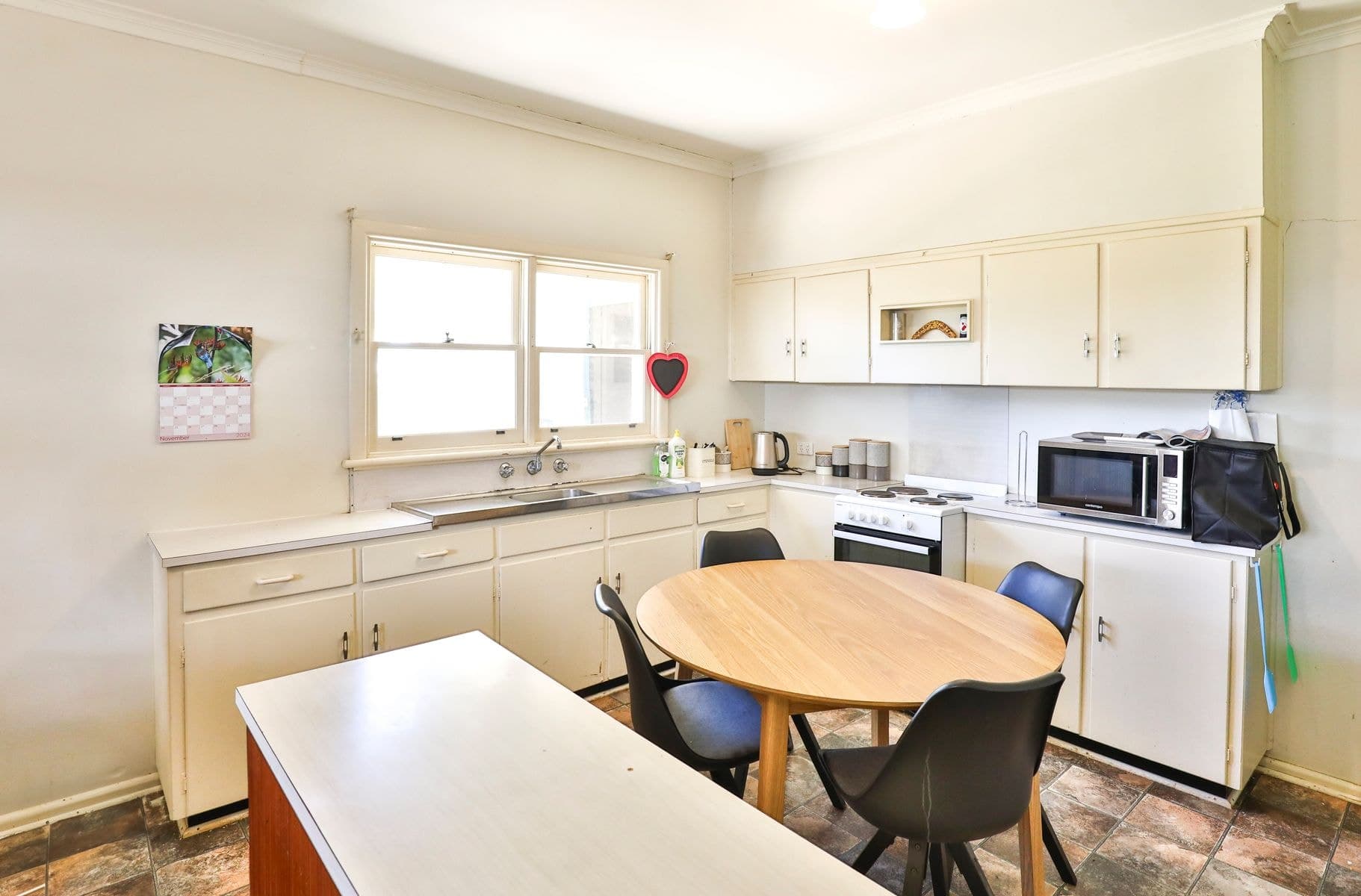 8 Barry Avenue, Mildura VIC 3500, Mildura - Thumbnail 4