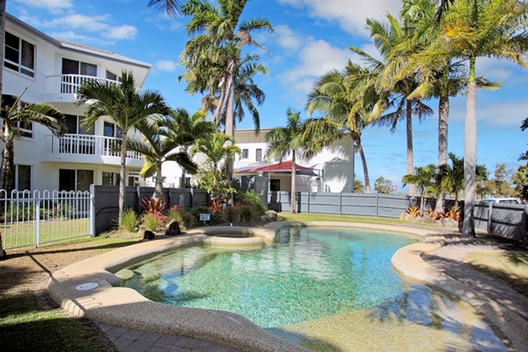 1/4 Prudhoe Street, East Mackay QLD 4740, East Mackay - Thumbnail 3