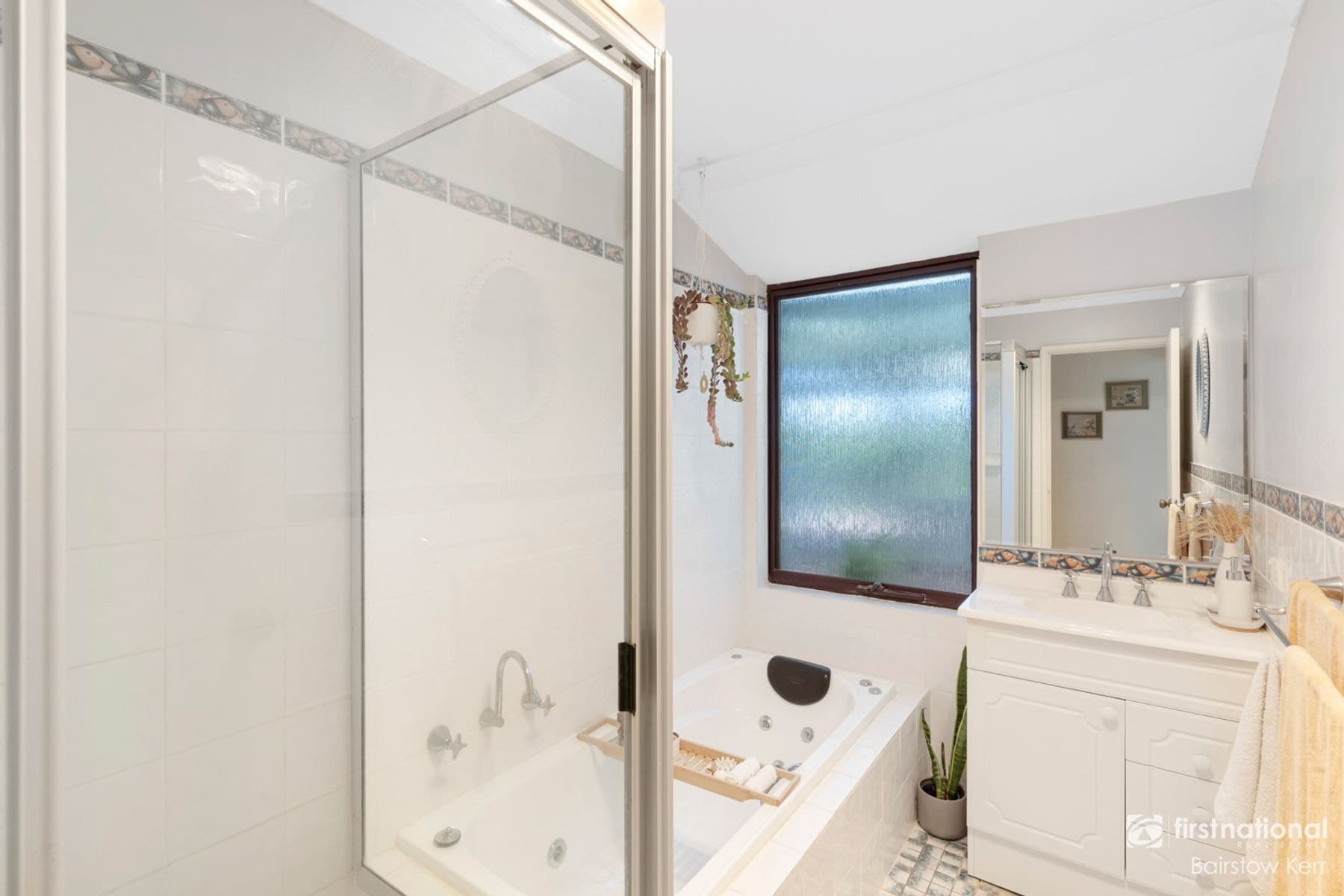 108 Bay View Drive, Little Grove WA 6330, Little Grove - Thumbnail 8