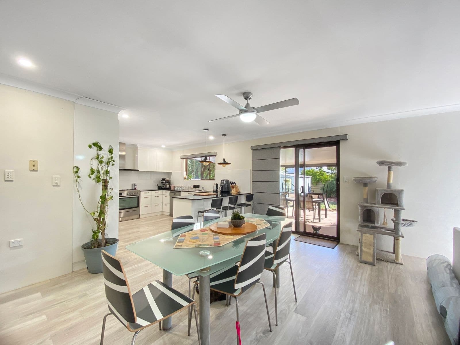 6 Kilgariff Crescent, Sadadeen NT 0870, Sadadeen - Thumbnail 4