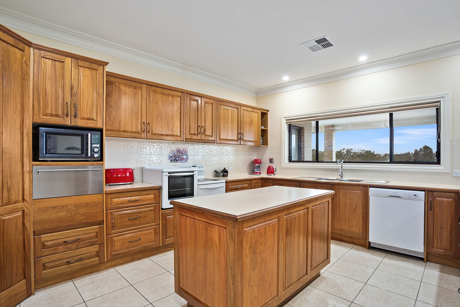 48 The Outlook, Kirkham NSW 2570, Kirkham - Thumbnail 6