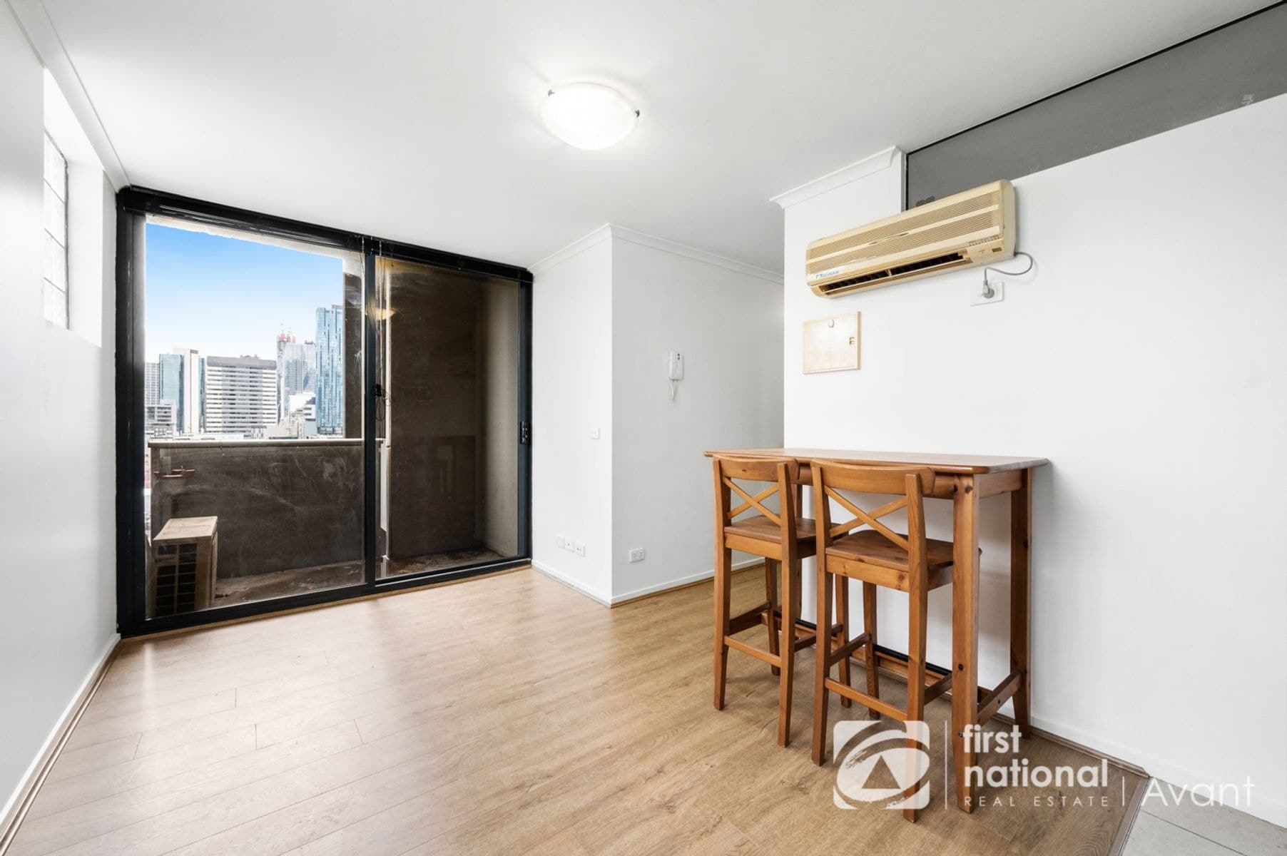 1158/139 Lonsdale Street, Melbourne VIC 3000, Melbourne - Thumbnail 2