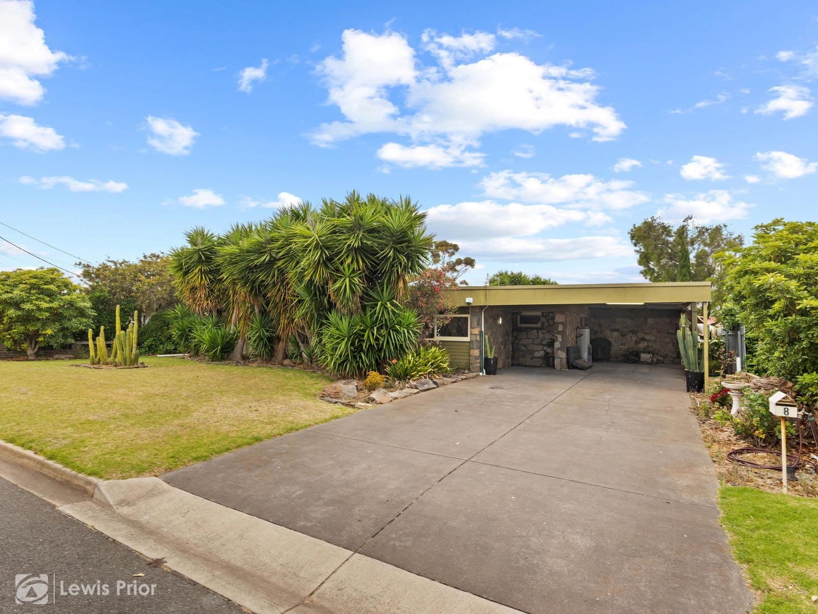 8 Charles Crescent, Port Noarlunga South SA 5167, Port Noarlunga South - Thumbnail 3