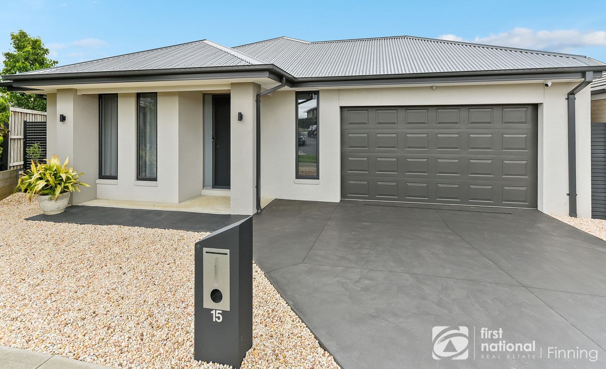 15 Pelham Drive, Clyde VIC 3978, Clyde - Thumbnail 2