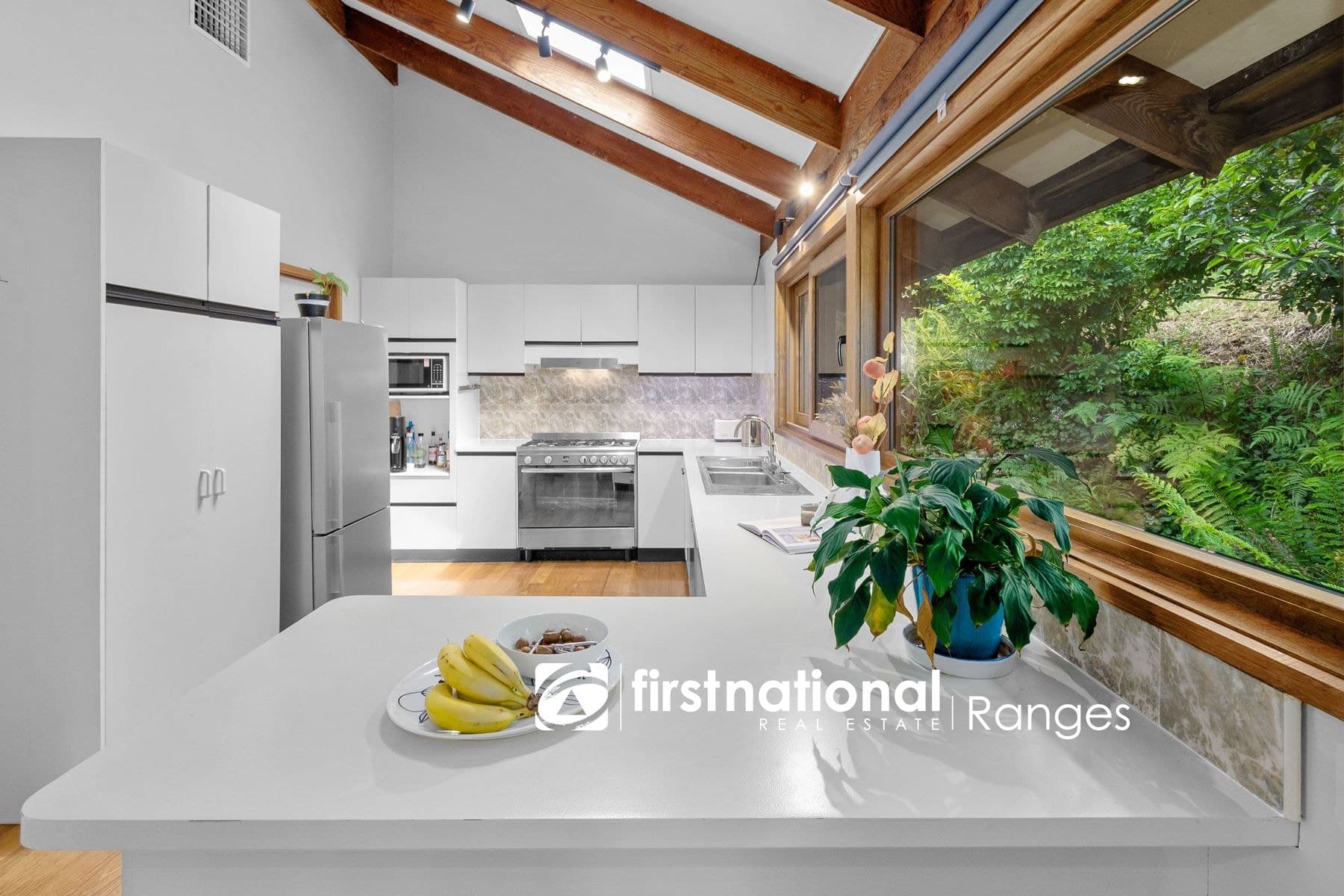 10 Belgrave Avenue, Belgrave VIC 3160, Belgrave - Thumbnail 4