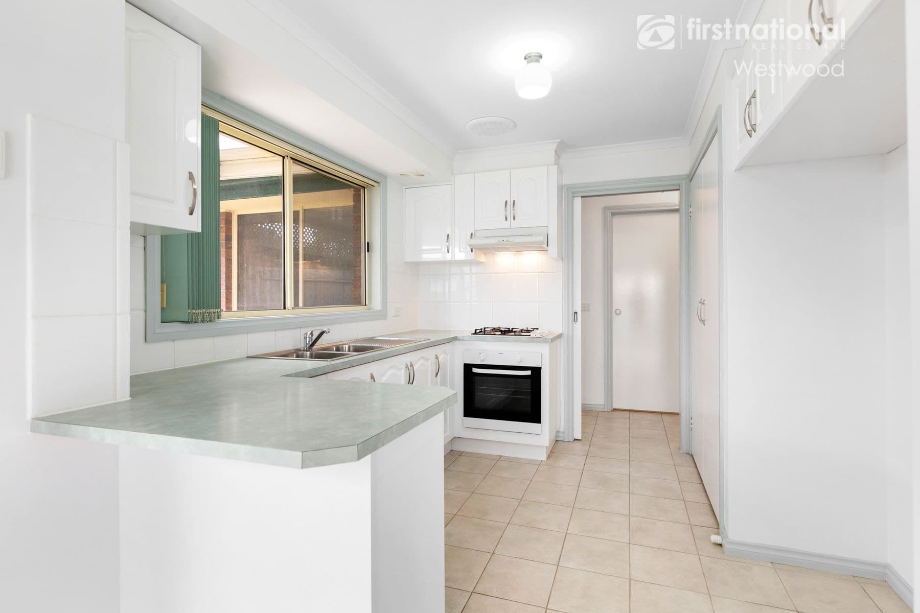 1/8 Don Avenue, Hoppers Crossing VIC 3029, Hoppers Crossing - Thumbnail 2