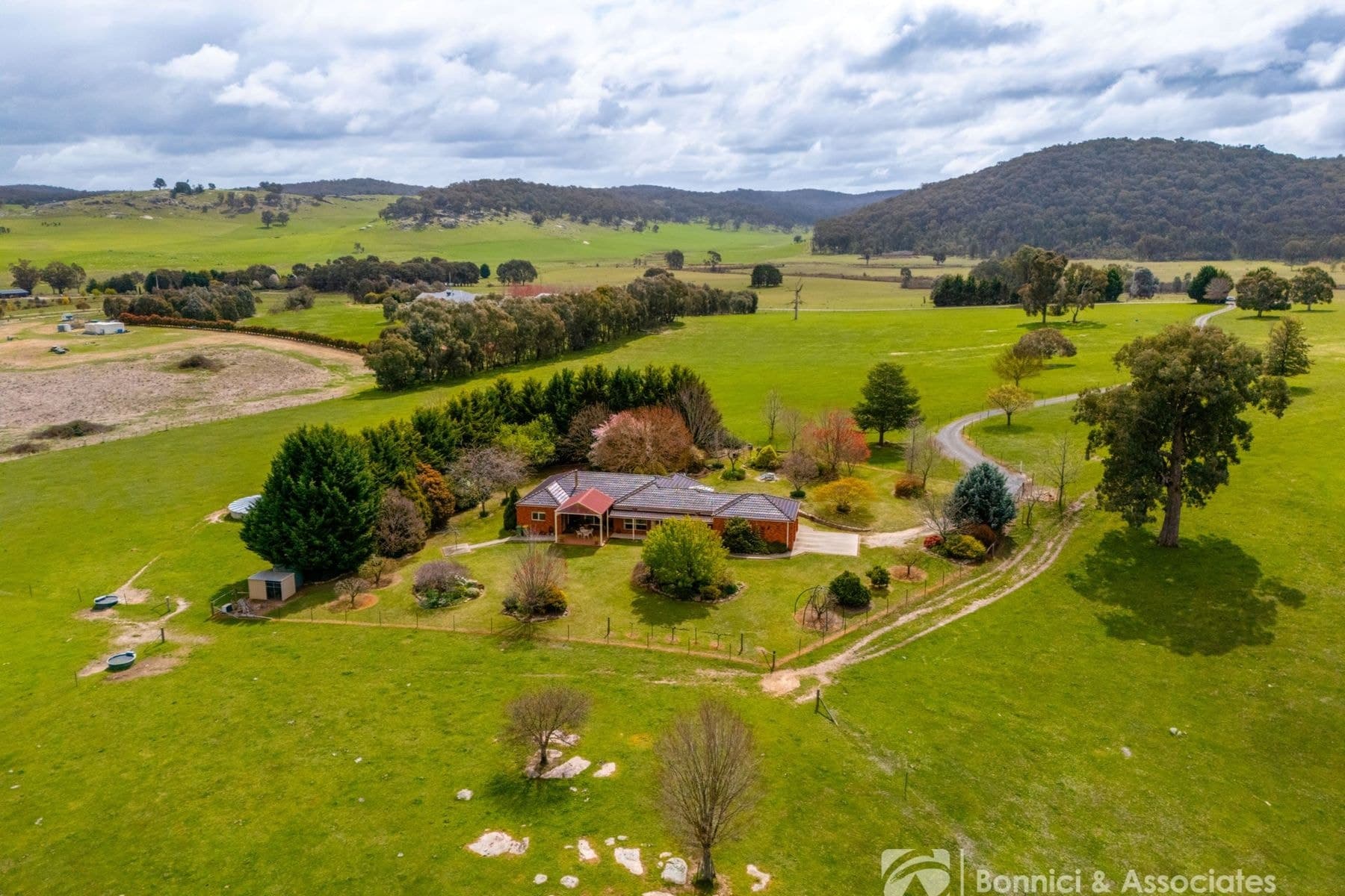 228 Edmondson Lane, Wooragee VIC 3747, Wooragee - Thumbnail 4
