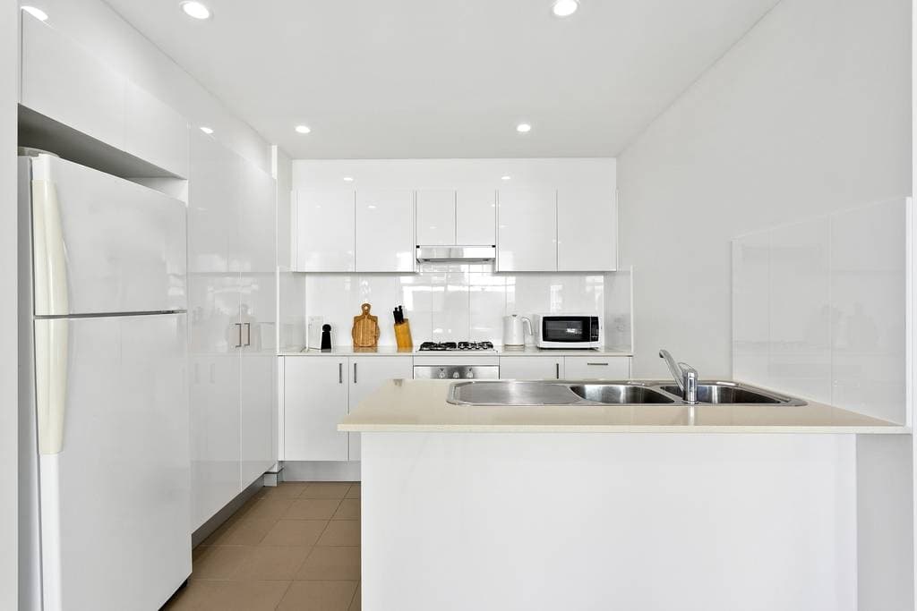 184/30 Gladstone Avenue, Wollongong - Thumbnail 2