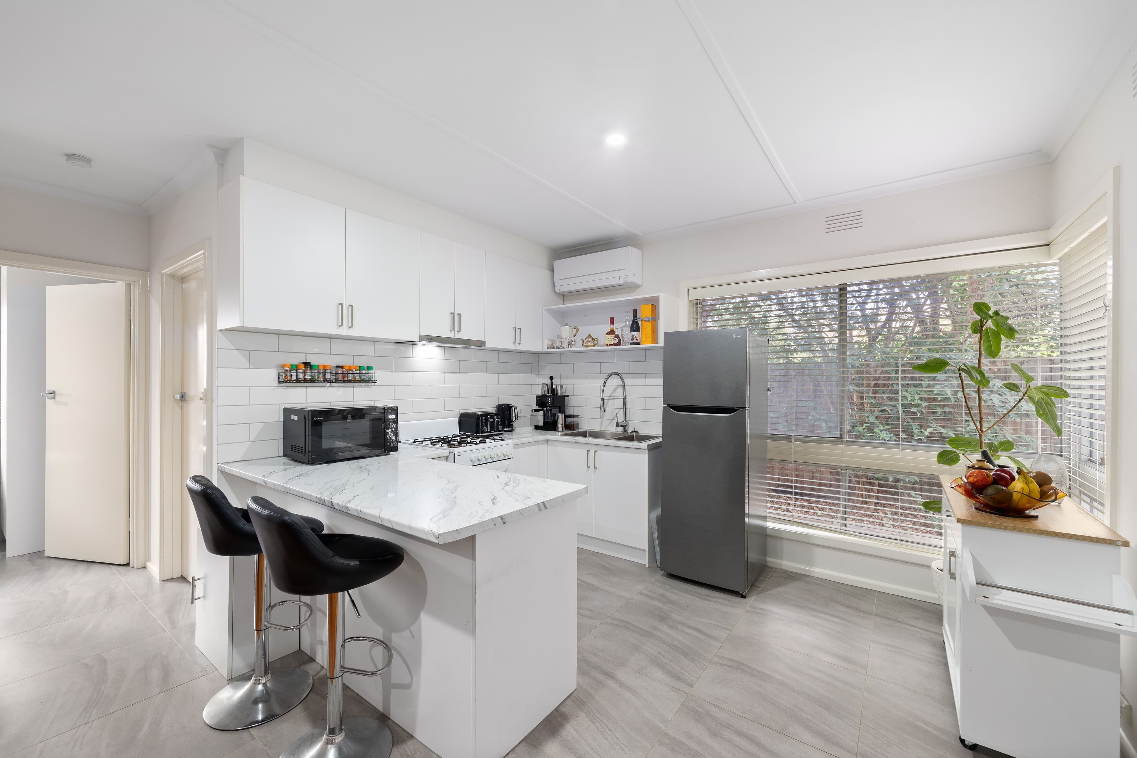 4/10 Fairview Grove, Watsonia VIC 3087, Watsonia - Image 1