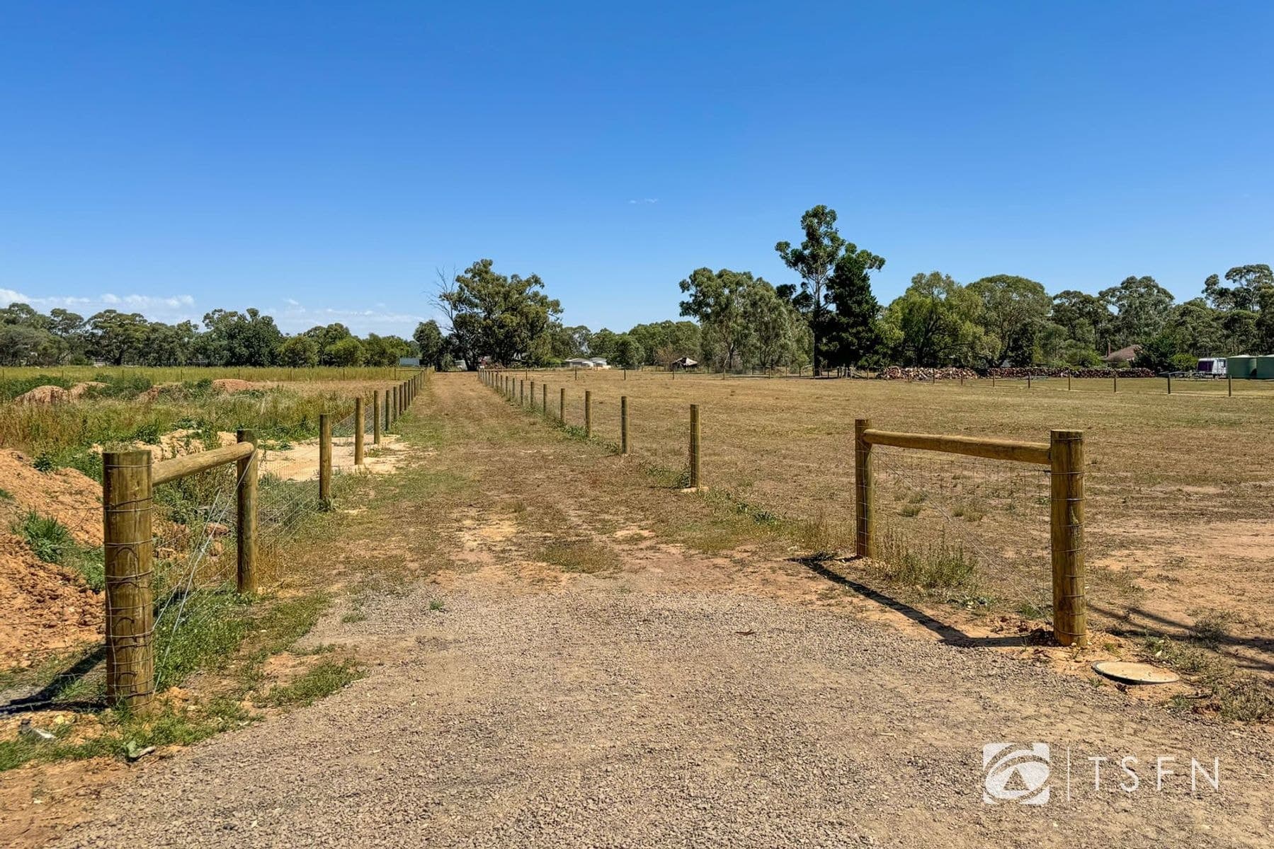 14 & 16 Dixons Road, East Bendigo VIC 3550, East Bendigo - Thumbnail 5