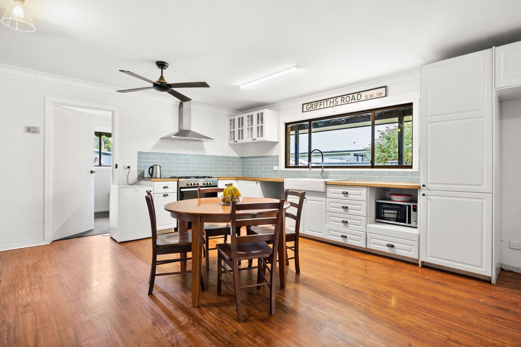 3 Bailey Street, Porepunkah VIC 3740, Porepunkah - Thumbnail 2