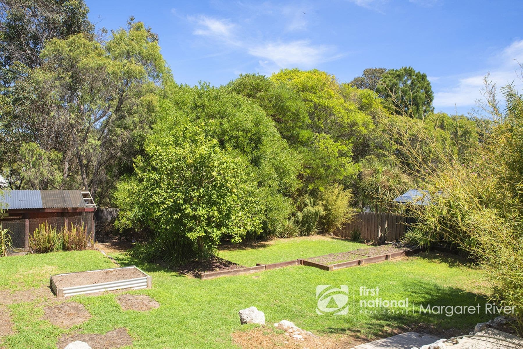4 Bottlebrush Drive, Margaret River WA 6285, Margaret River - Thumbnail 3