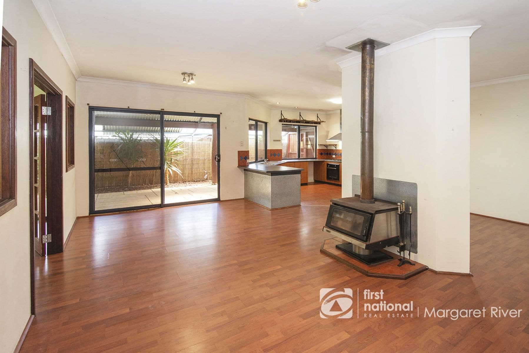 4 Bottlebrush Drive, Margaret River WA 6285, Margaret River - Thumbnail 5
