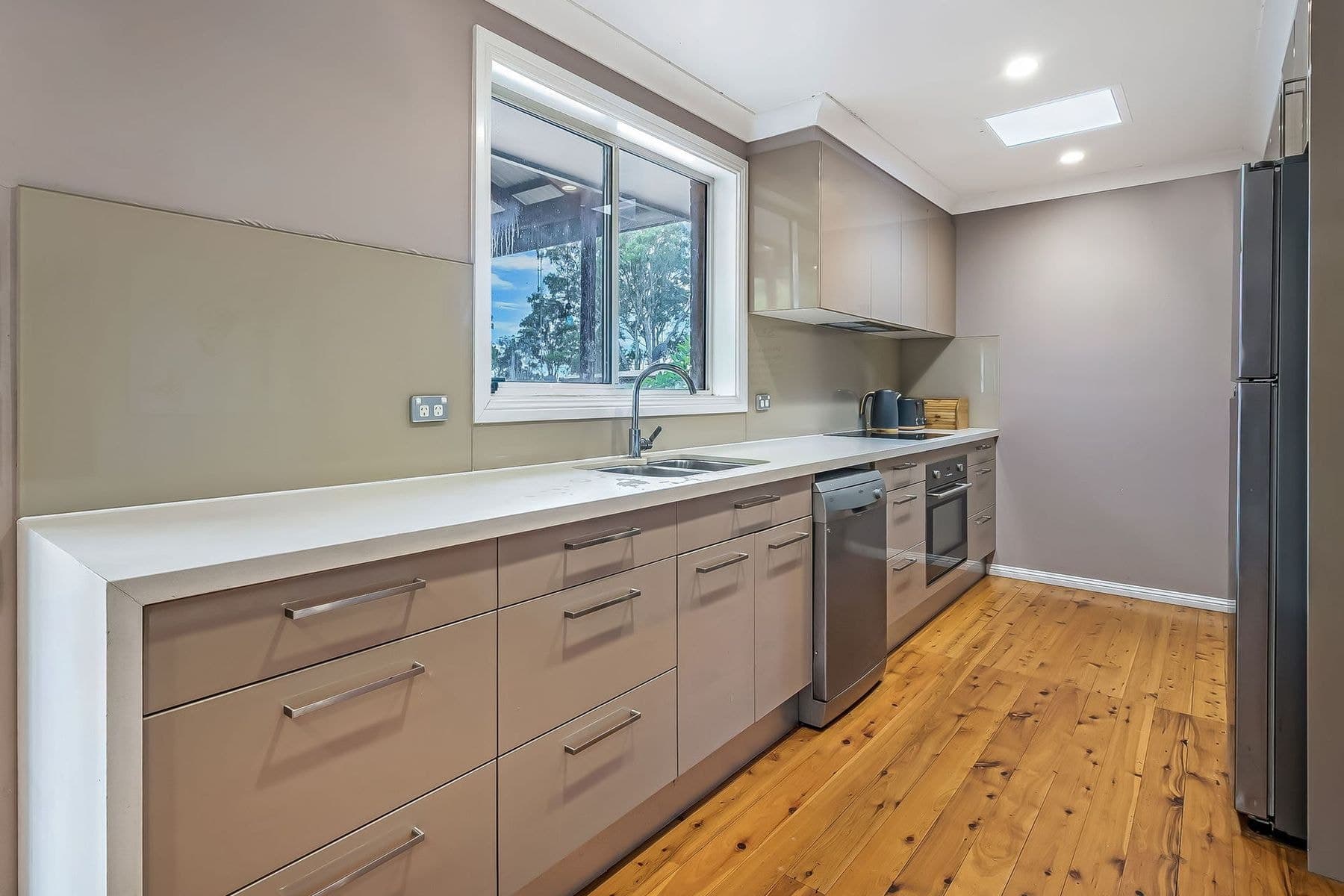 1 Una Avenue, Charmhaven, NSW 2263, Charmhaven - Thumbnail 3