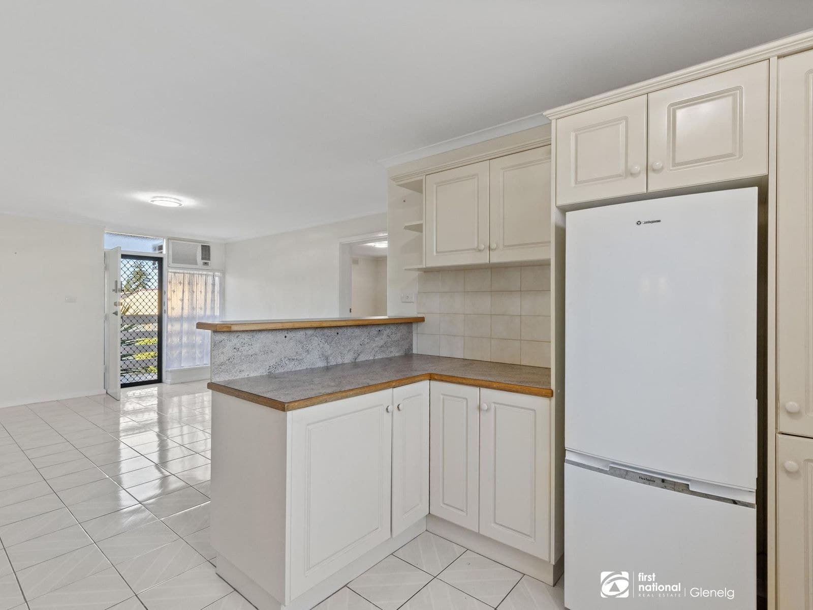 10/9-11 Rose Street, Glenelg SA 5045, Glenelg - Thumbnail 2