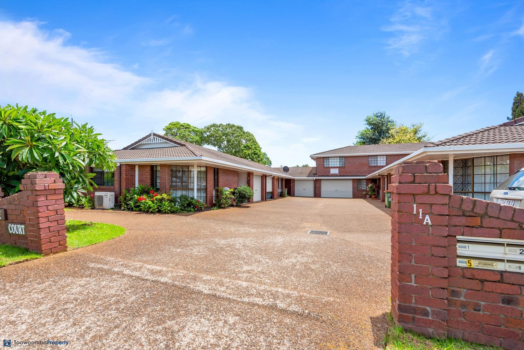 2/11A Gatfield Street, Newtown QLD 4350, Newtown - Thumbnail 2