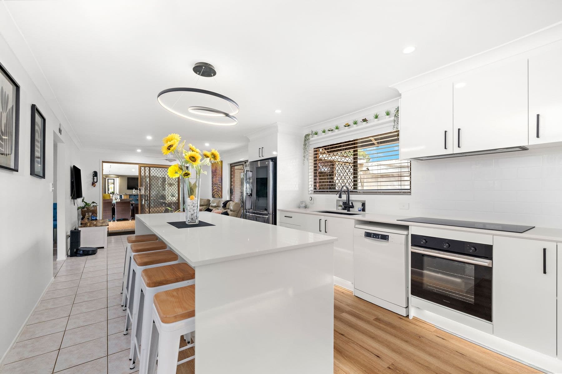 11 Angela Crescent, Cleveland QLD 4163, Cleveland - Thumbnail 5