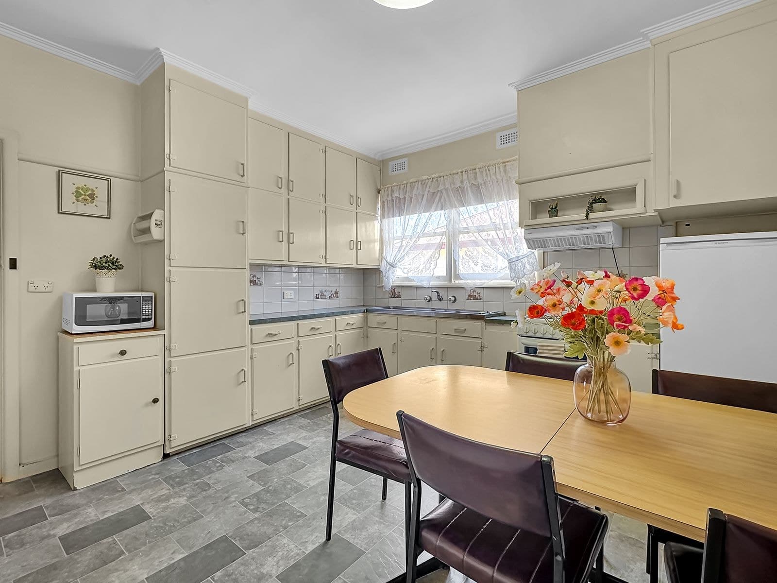 114 Loch Street, Maryborough VIC 3465, Maryborough - Thumbnail 5