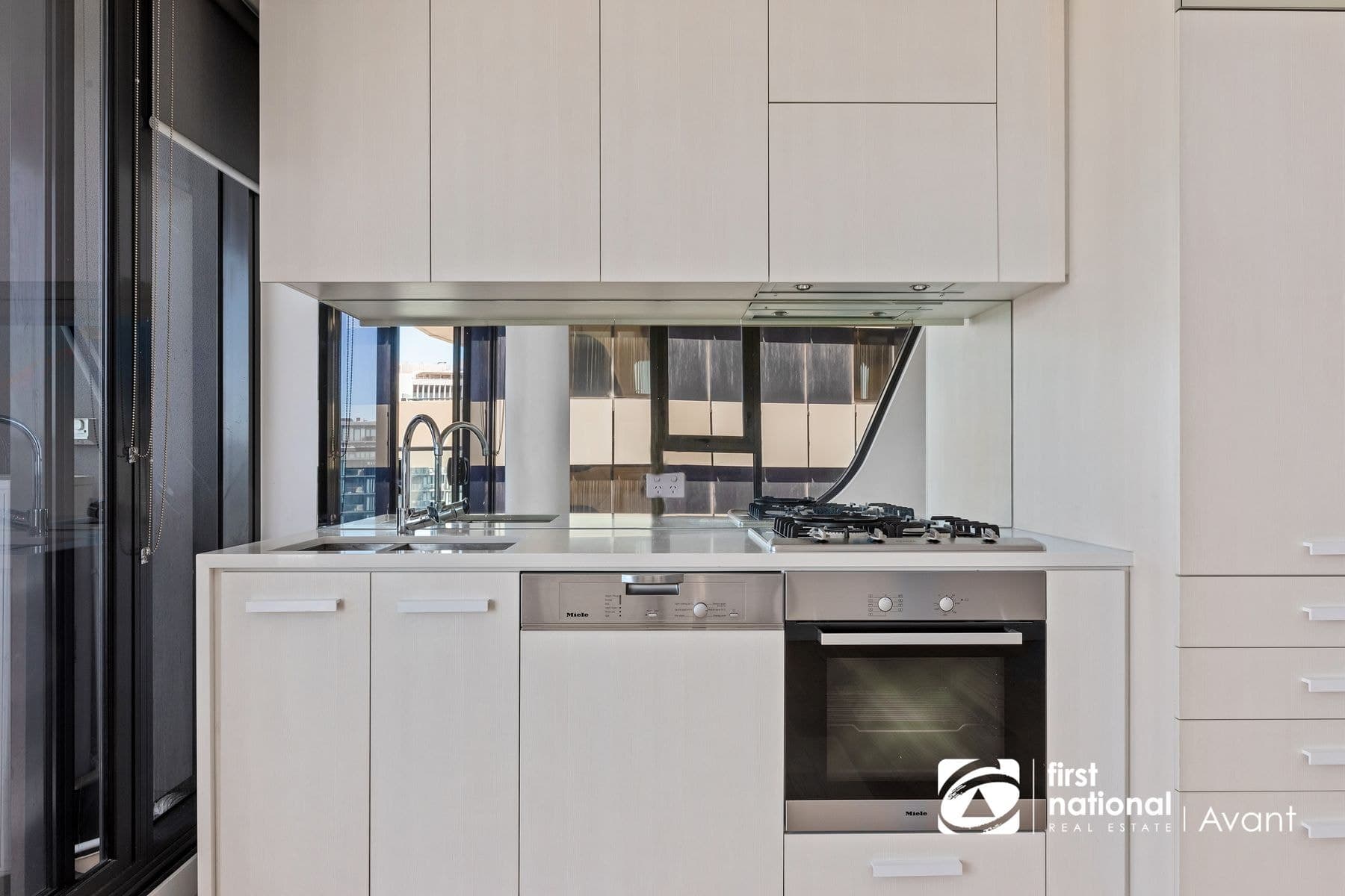 1001/38 Albert Road, South Melbourne VIC 3205, South Melbourne - Thumbnail 5