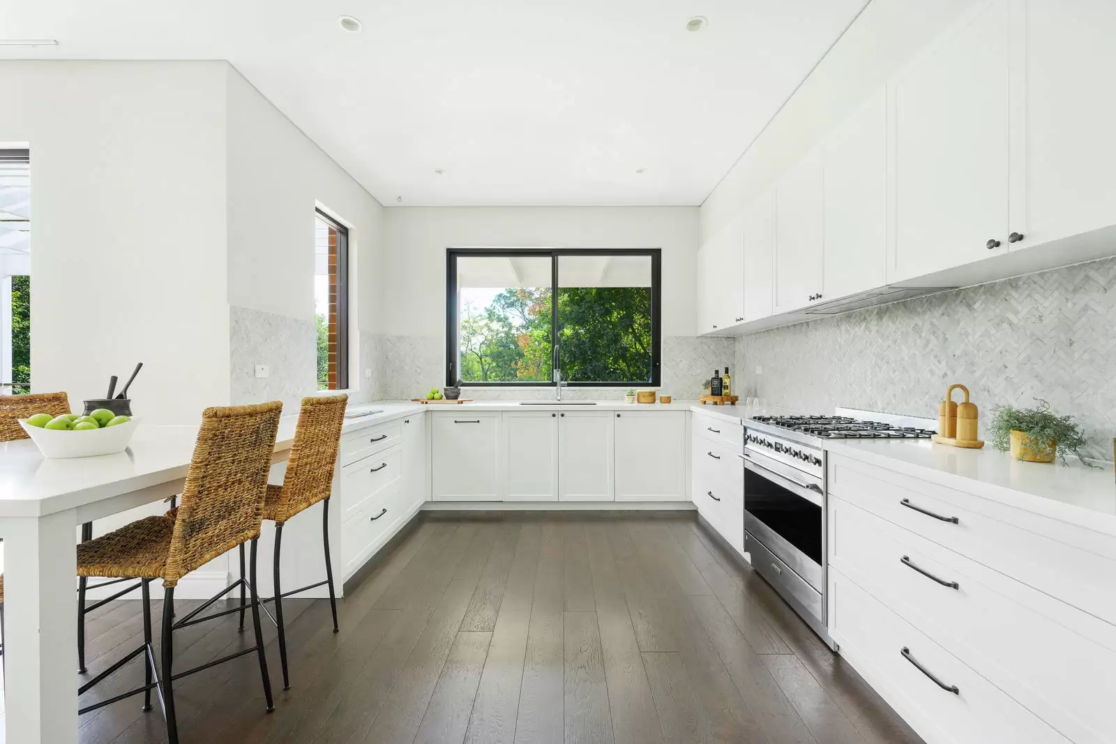 23 Cecil Street, Gordon, Gordon - Thumbnail 4
