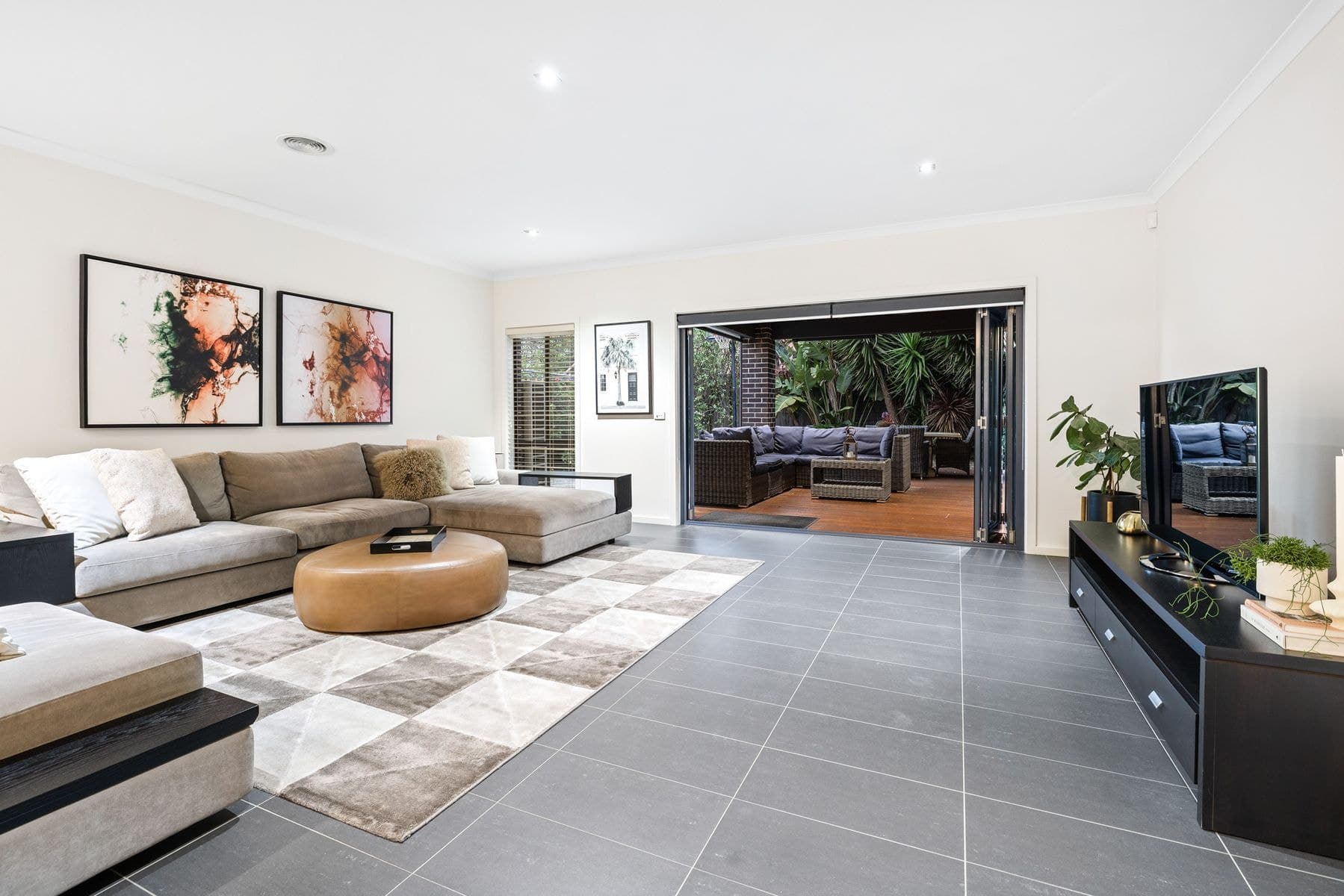 15 Watergum Court, Werribee VIC 3030, Werribee - Thumbnail 3