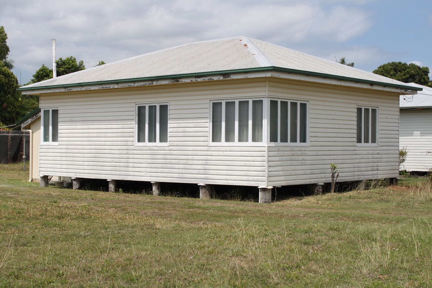 17 East Street, Sarina QLD 4737, Sarina - Thumbnail 2