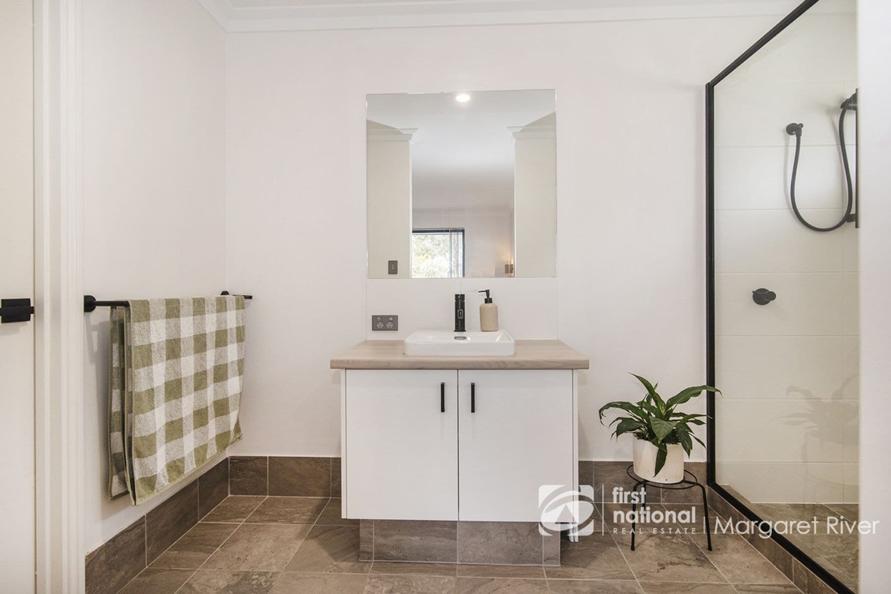 22 Greenwood Avenue, Margaret River WA 6285, Margaret River - Thumbnail 8
