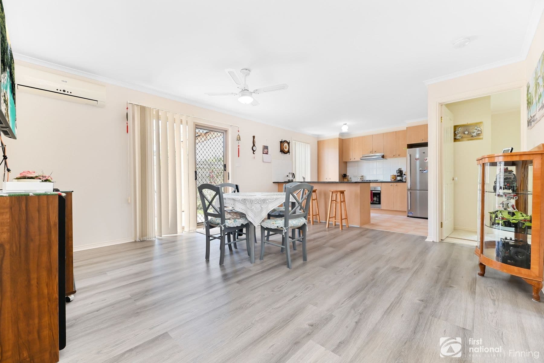 22 Bellbrae Crescent, Cranbourne West, VIC 3977, Cranbourne West - Thumbnail 3
