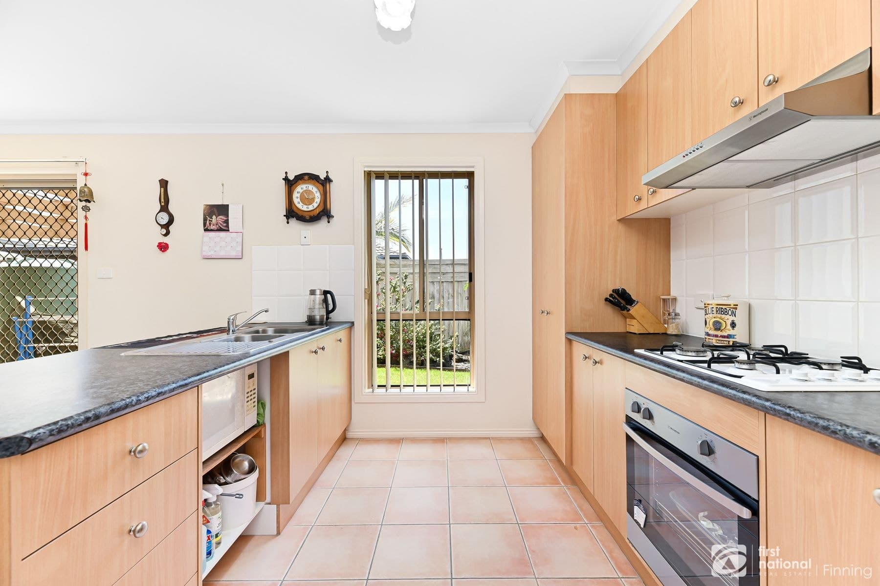 22 Bellbrae Crescent, Cranbourne West, VIC 3977, Cranbourne West - Thumbnail 6