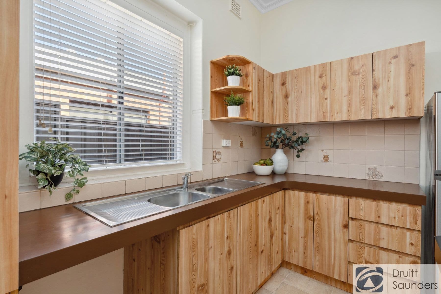 6 Blackford Street, Mount Hawthorn WA 6016, Mount Hawthorn - Thumbnail 5