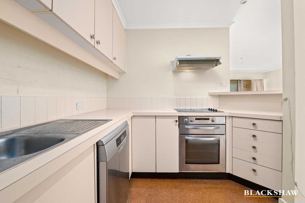 12/8 Howitt Street, Kingston, Kingston - Thumbnail 2