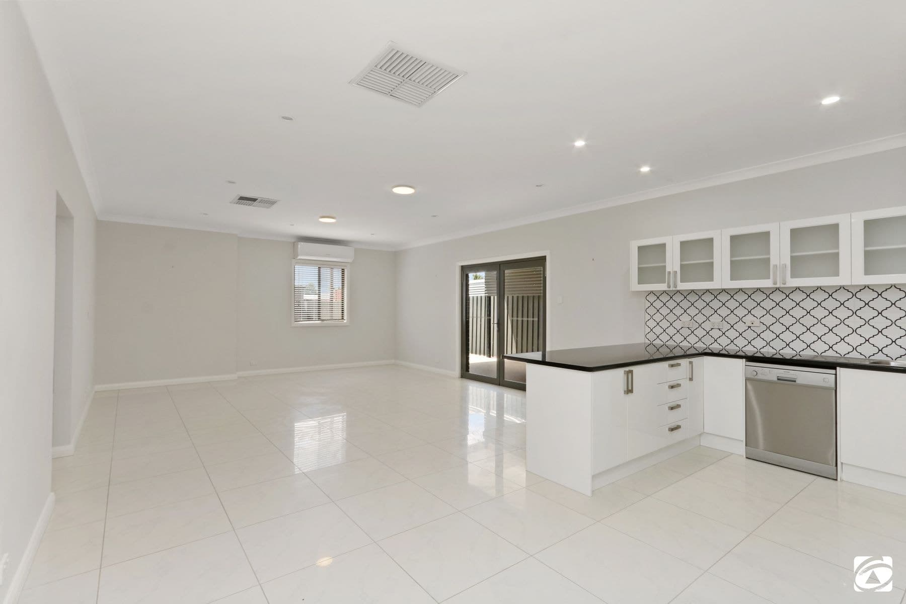 568 Wolfram Street, Broken Hill NSW 2880, Broken Hill - Thumbnail 4