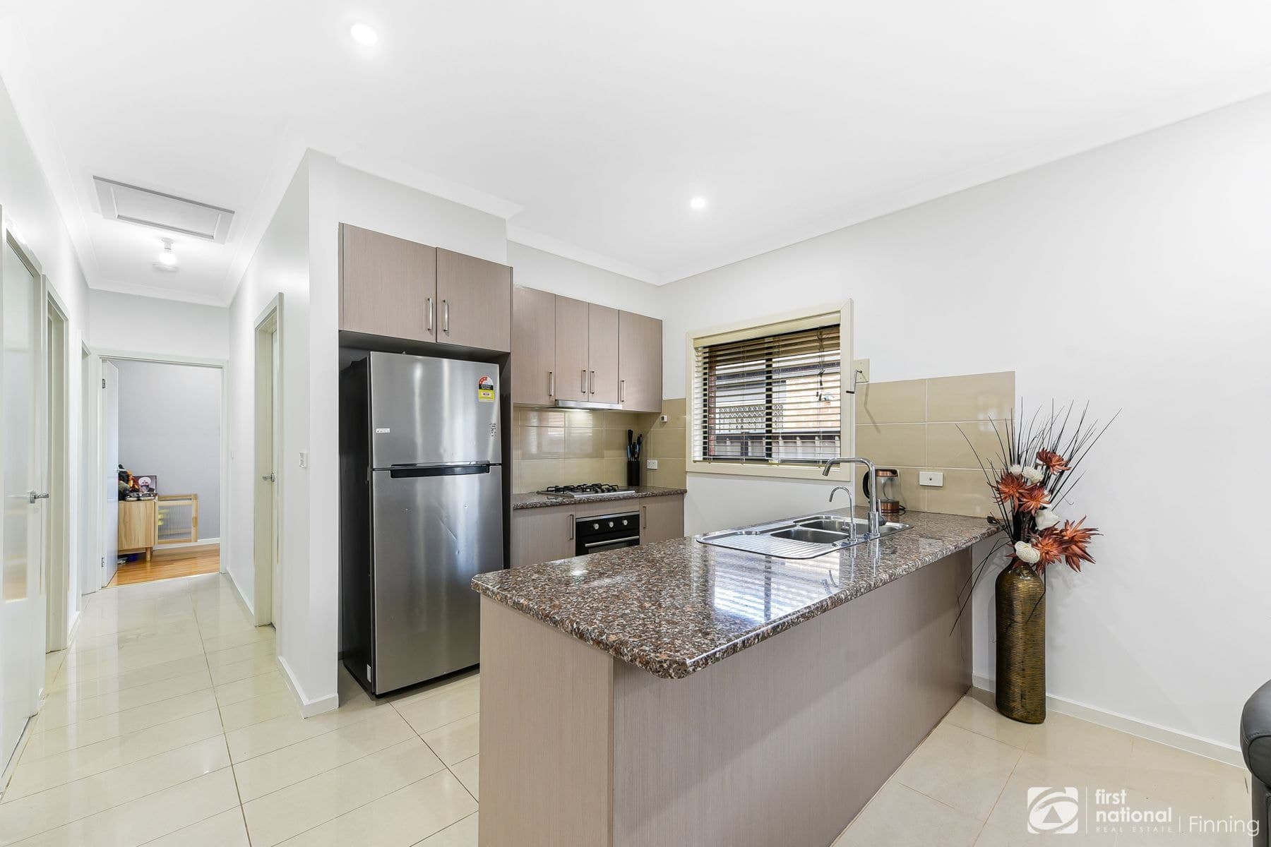 32 Ventasso Street, Clyde North VIC 3978, Clyde North - Thumbnail 5
