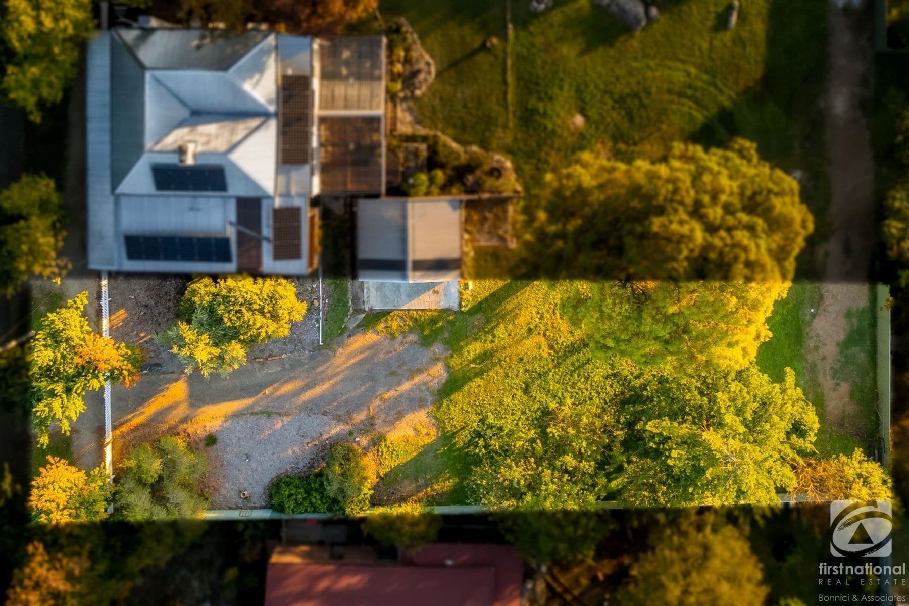 13 Ford Street, Beechworth VIC 3747, Beechworth - Thumbnail 3