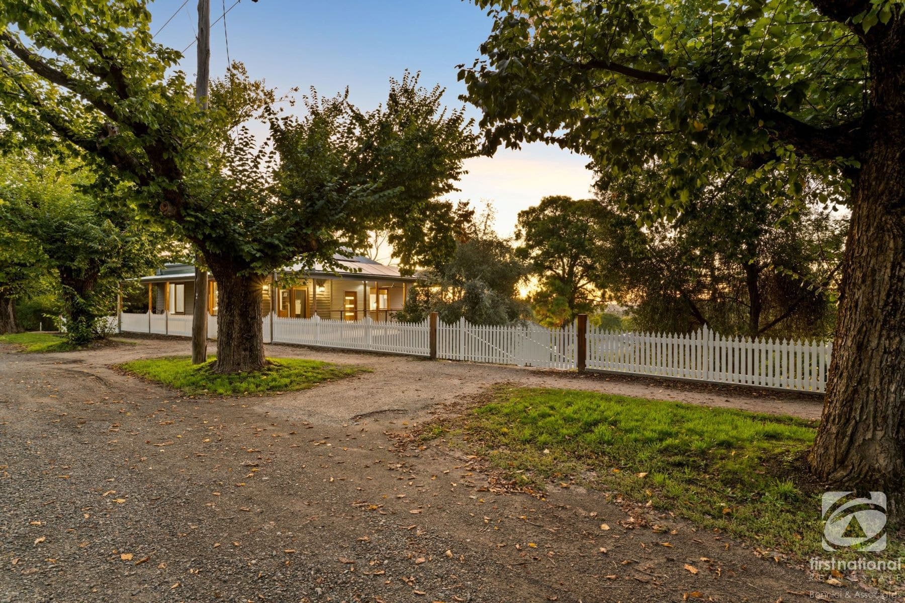 13 Ford Street, Beechworth VIC 3747, Beechworth - Thumbnail 7