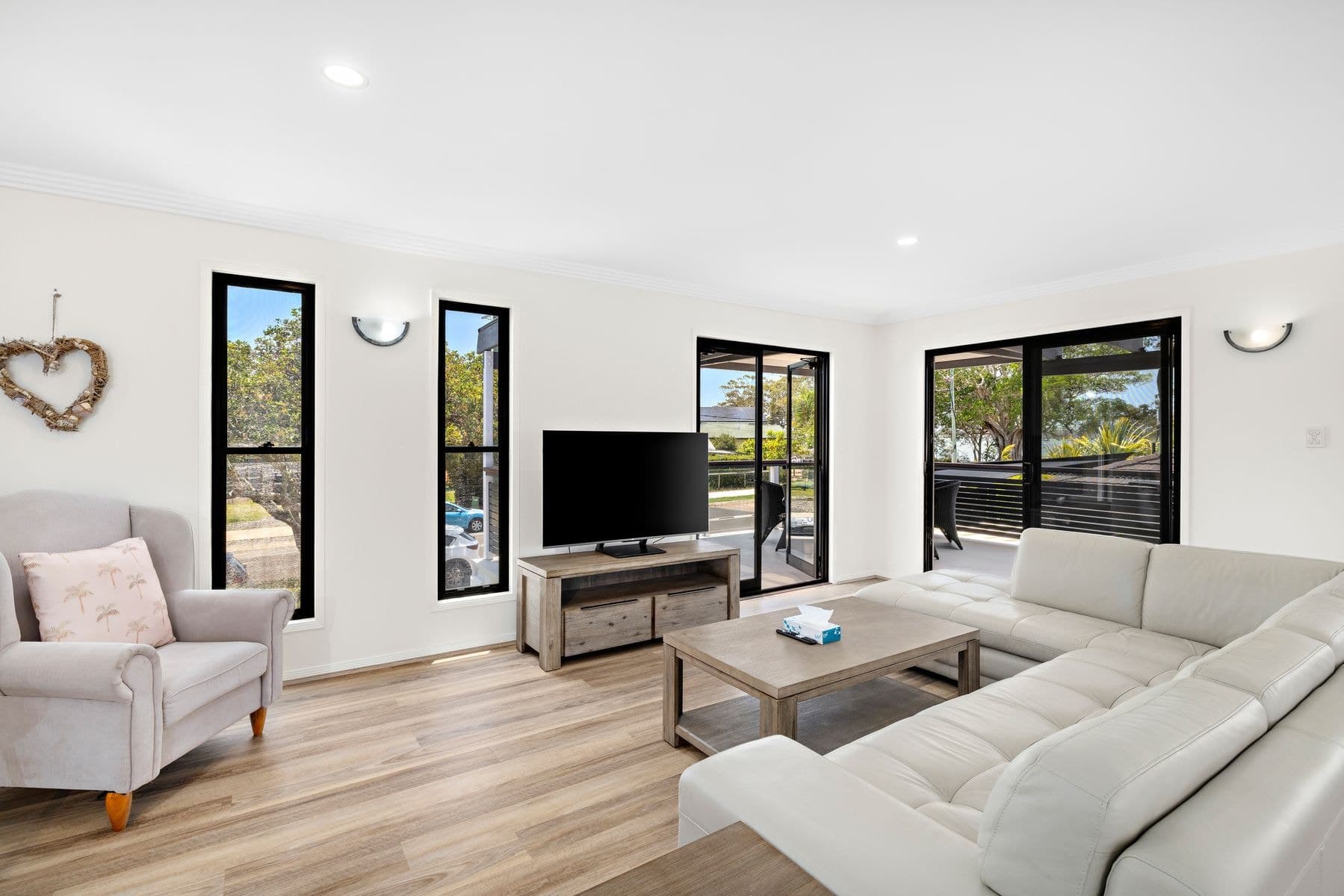 6 Moores Road, Redland Bay QLD 4165, Redland Bay - Thumbnail 5