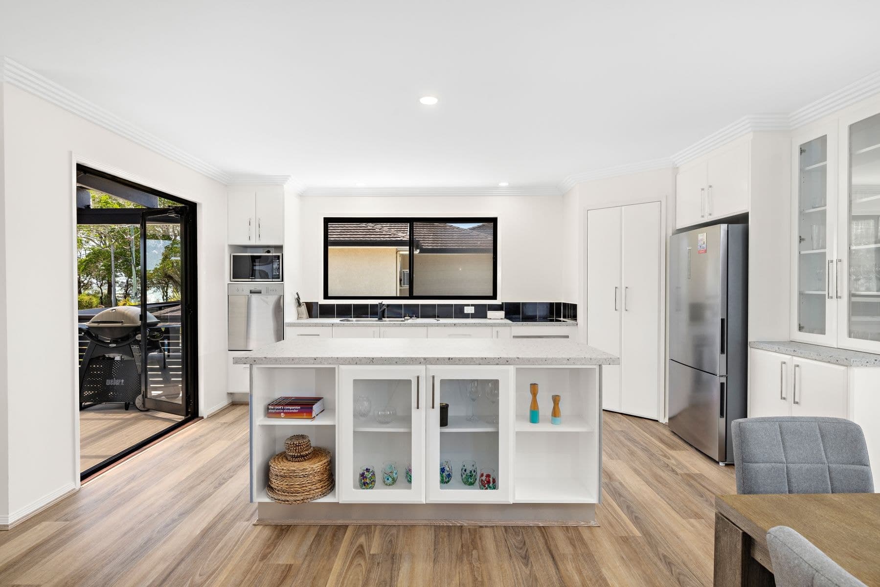 6 Moores Road, Redland Bay QLD 4165, Redland Bay - Thumbnail 8