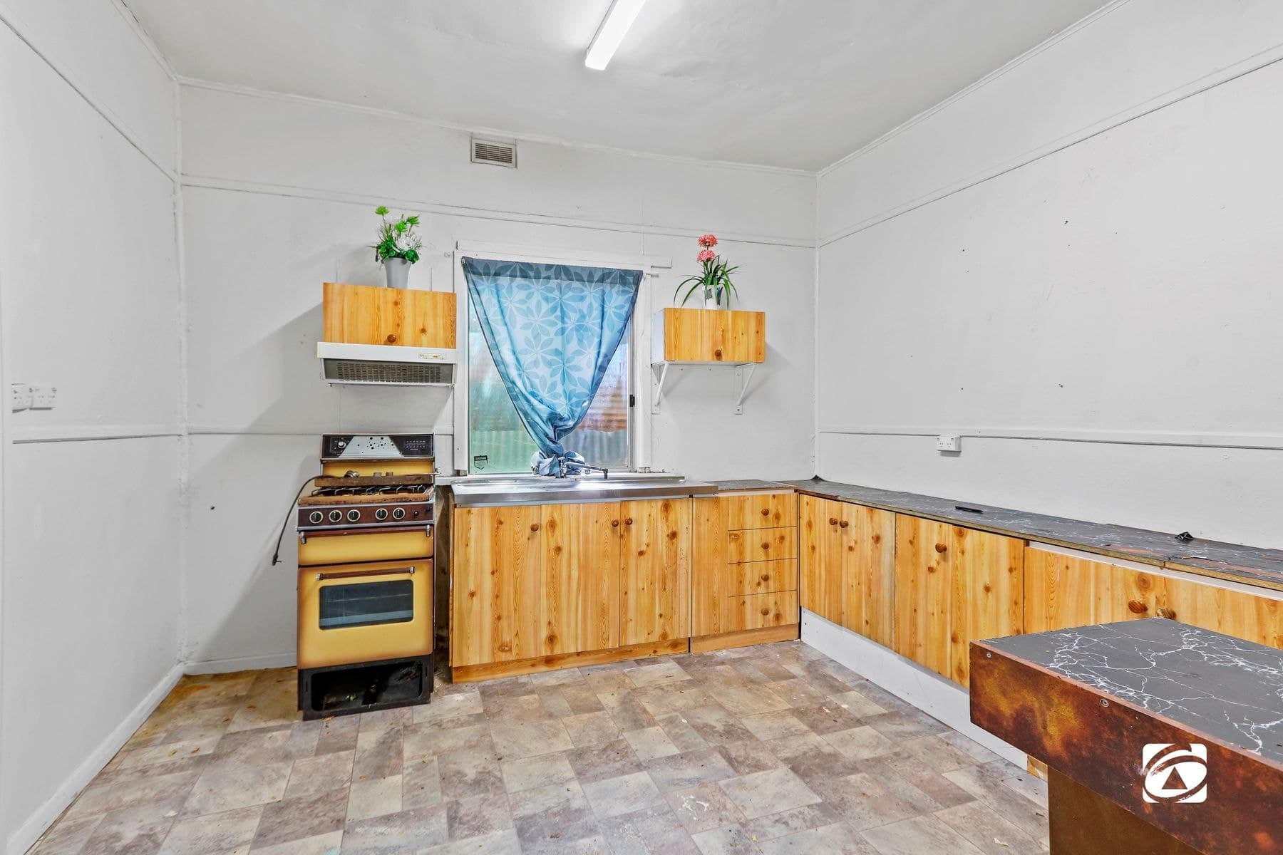 93 Silver Street, Broken Hill NSW 2880, Broken Hill - Thumbnail 2