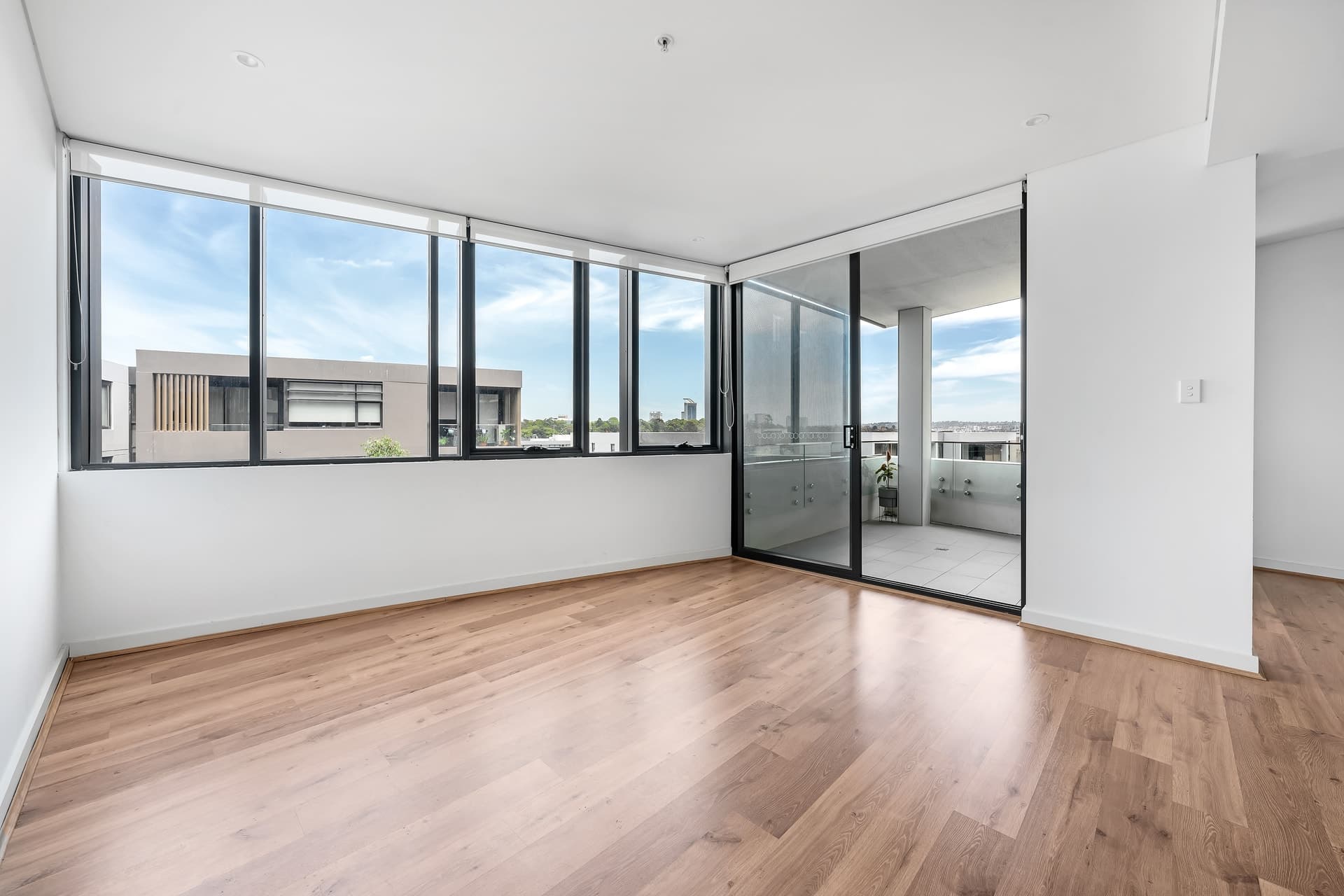 203/8 Hilly Street, Mortlake - Thumbnail 2