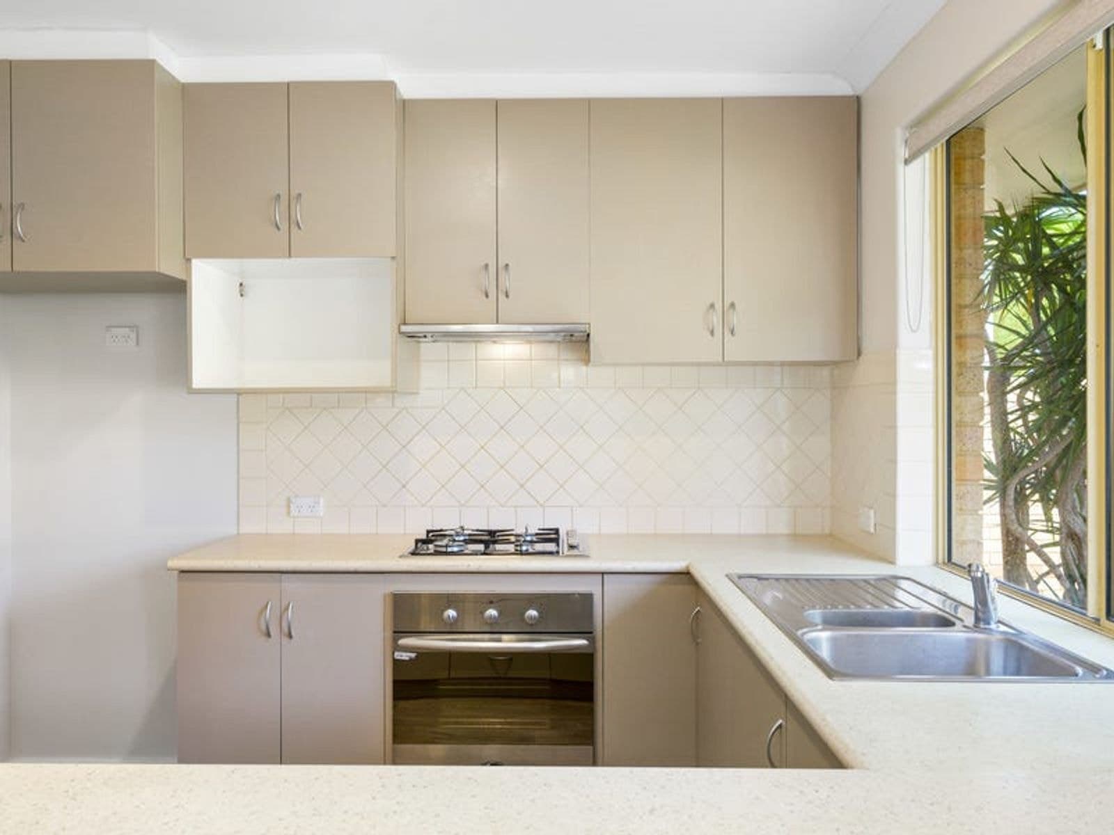 1/12 Colin Road, Scarborough WA 6019, Scarborough - Thumbnail 7