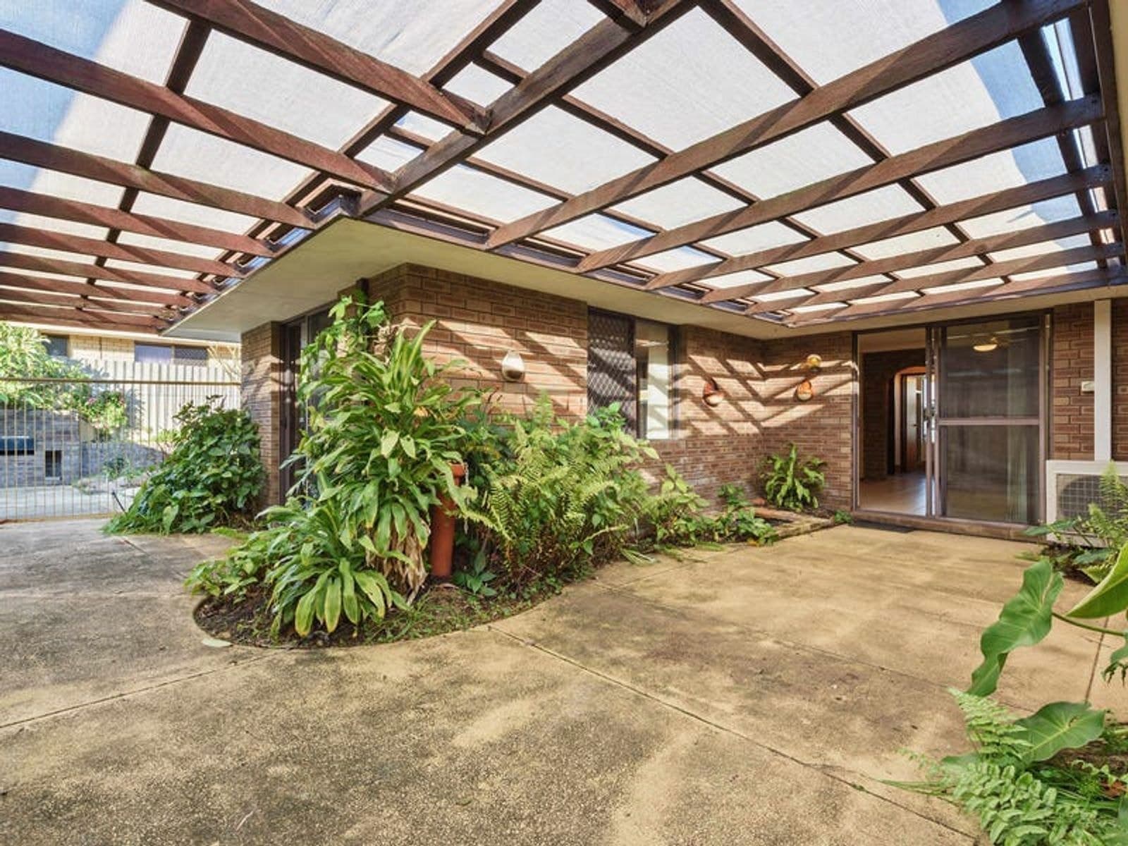 10 Drew Street, Stirling WA 6021, Stirling - Thumbnail 2