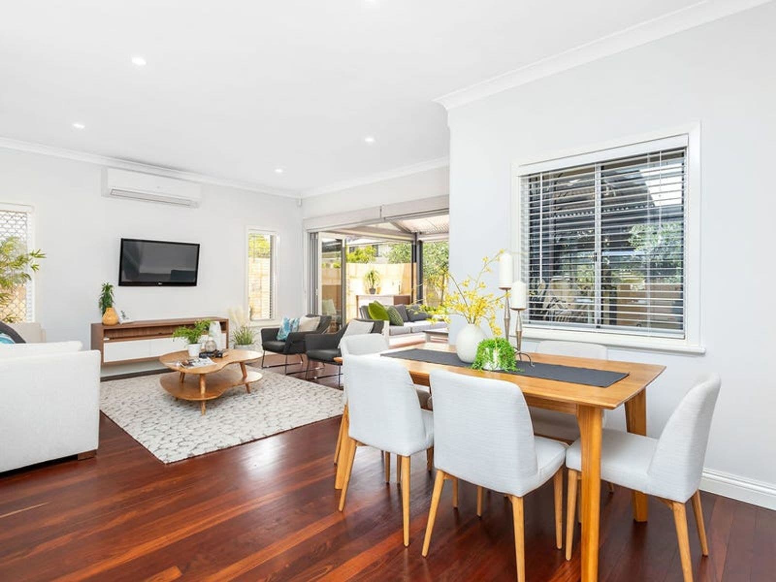 188 Holbeck Street, Doubleview WA 6018, Doubleview - Thumbnail 2