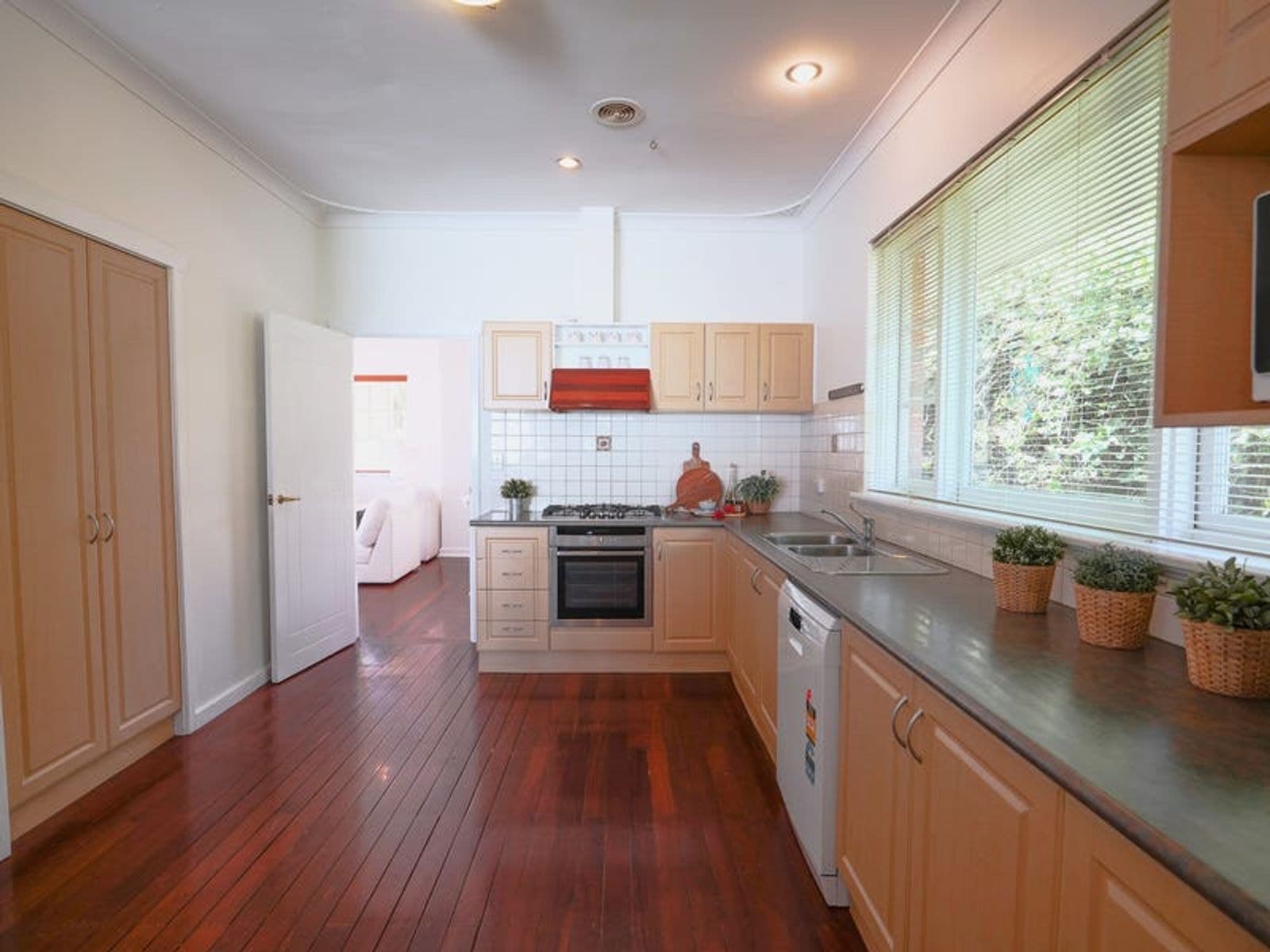 201 Northstead Street, Scarborough WA 6019, Scarborough - Thumbnail 4