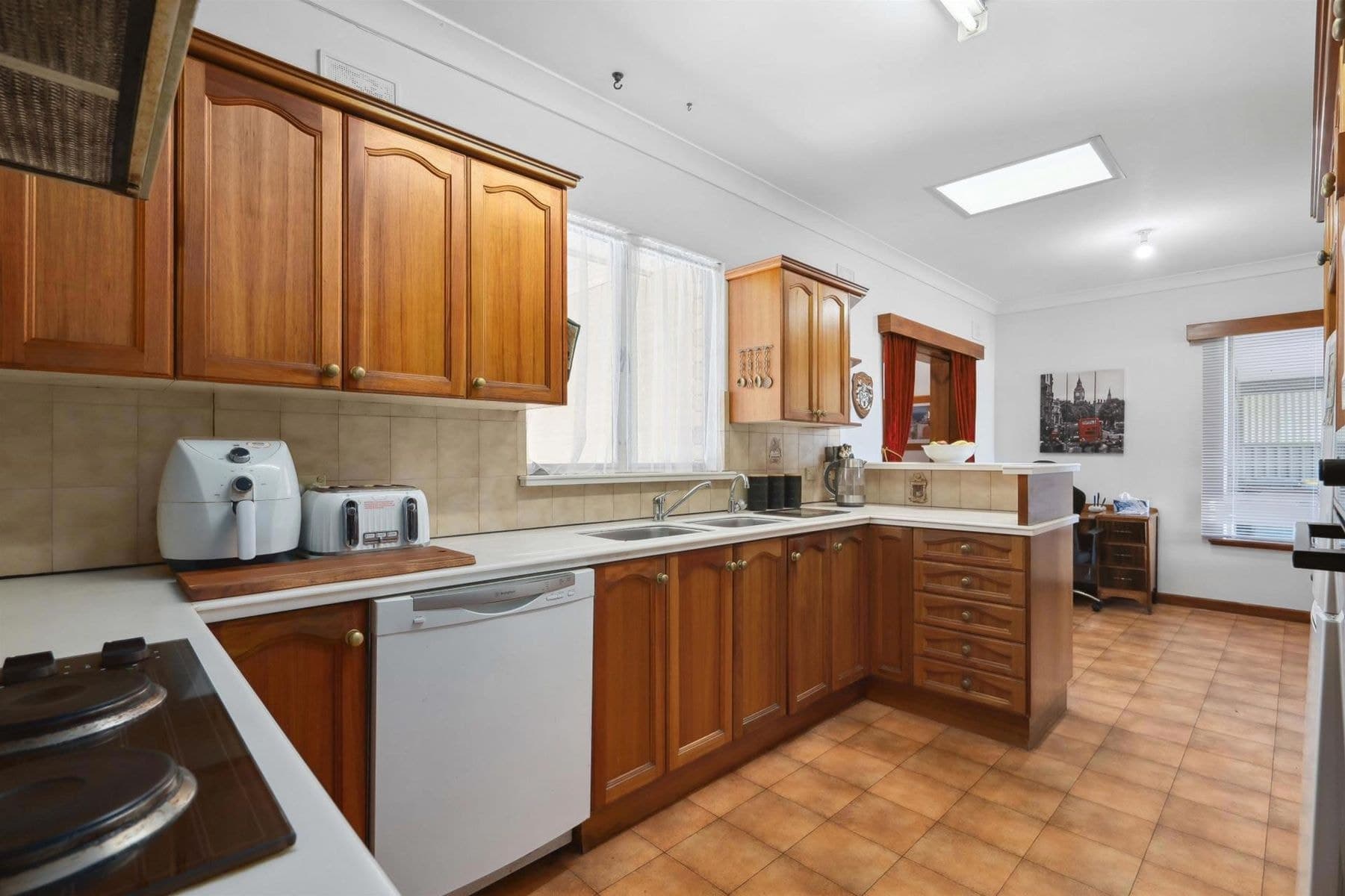 4 Armbuster Street, Hope Valley SA 5090, Hope Valley - Thumbnail 8