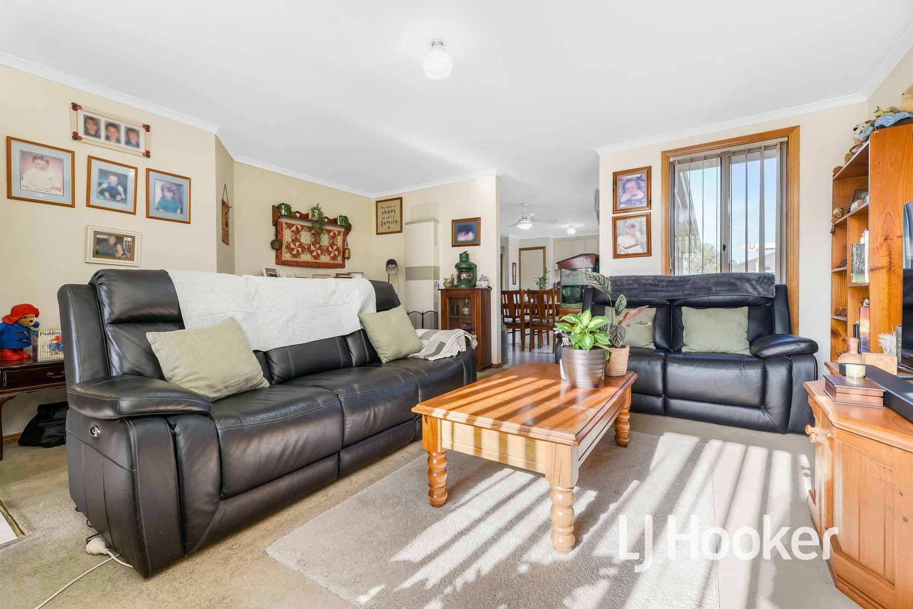 6 Rossi Close, Pakenham VIC 3810, Pakenham - Thumbnail 3