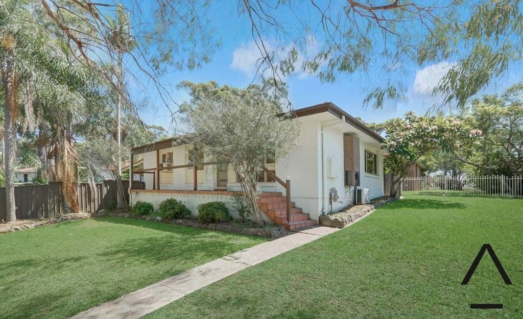 2 Varuna Place, Doonside - Image 1