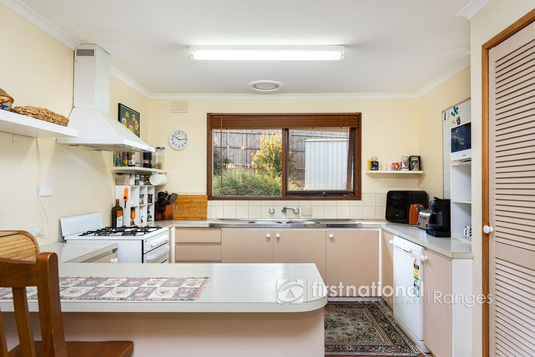 10 Devon Avenue, Cockatoo VIC 3781, Cockatoo - Thumbnail 6