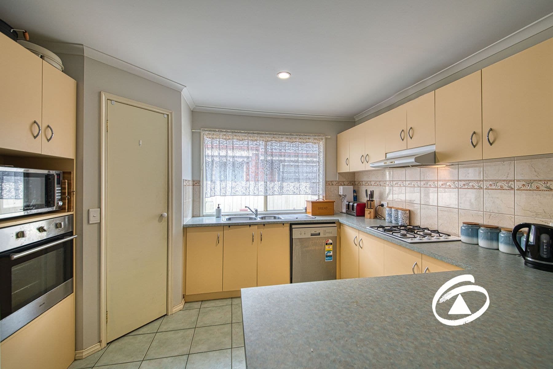1 Gillian Place, Pakenham VIC 3810, Pakenham - Thumbnail 2