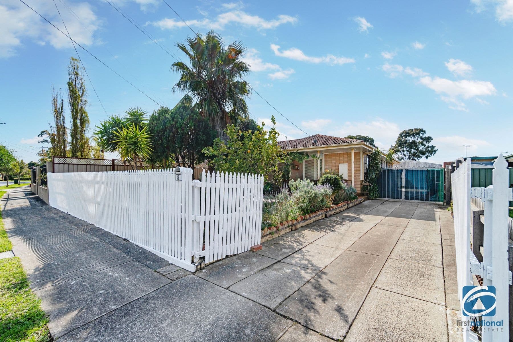 8 Balook Court, Meadow Heights VIC 3048, Meadow Heights - Thumbnail 3